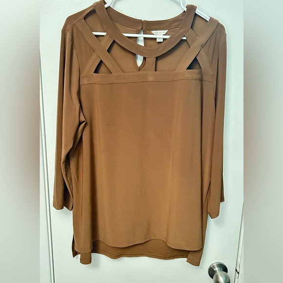 GATO Elegant Brown Women's Top ZIZE XL - Picture 1 of 4